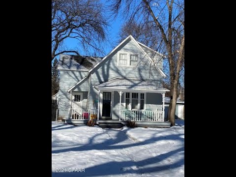 812 Chestnut St, Grand Forks, ND home video tour