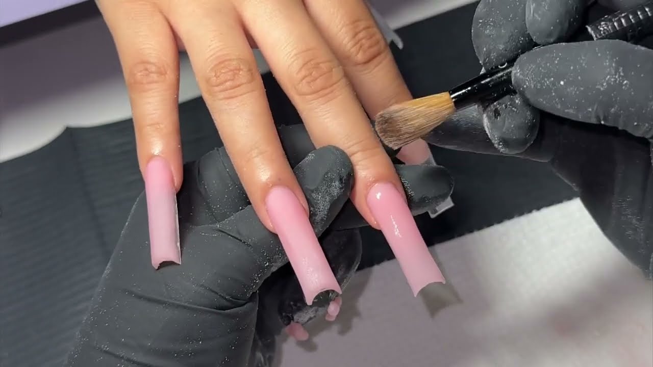 Весеннее настроение! Акриловые ногти 💗 аэрограф и розовый ✨