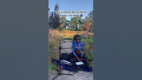 a live loop performance from my fav flower garden 🦋 #shorts