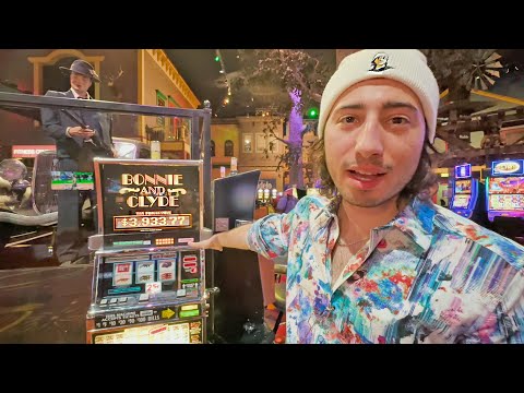 I Played A Bonnie And Clyde Slot Machine!