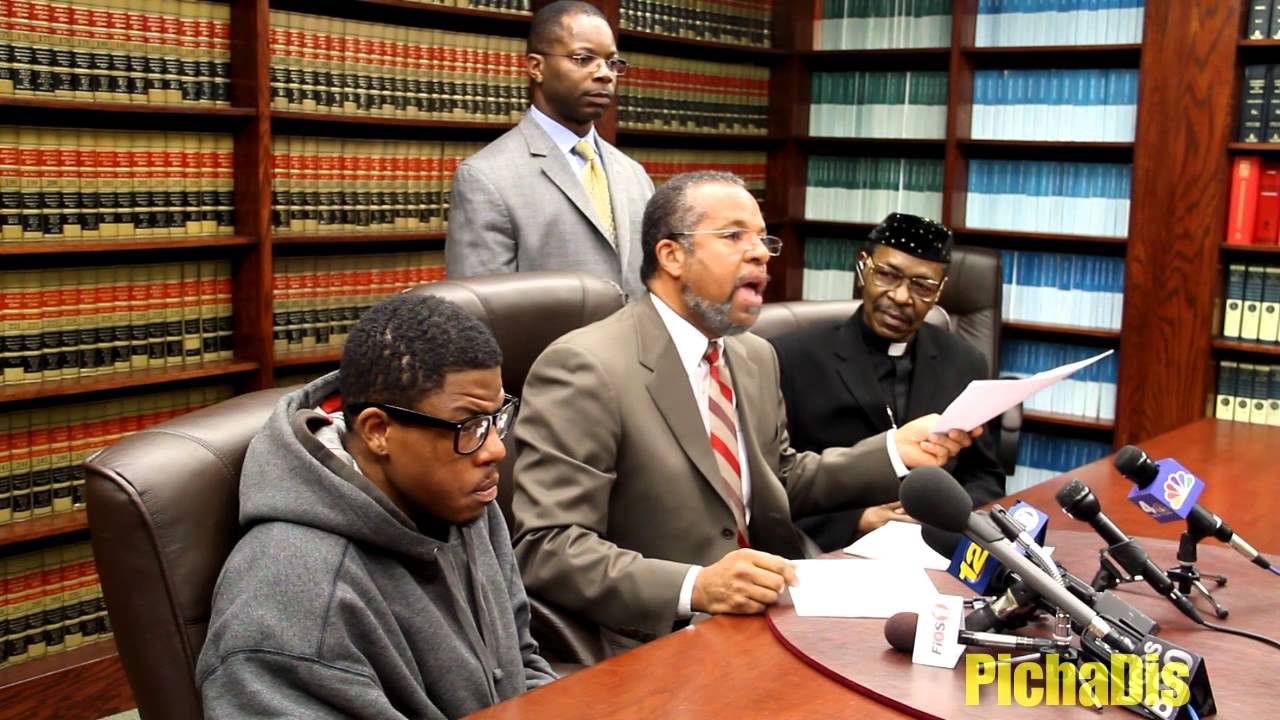 Arrested Man sues Nassau County amid Political Scandal Part 2 - YouTube