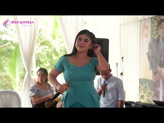 KALAH - COVER LIVE DEWI SAVOLLA FEAT OQINAWA class=