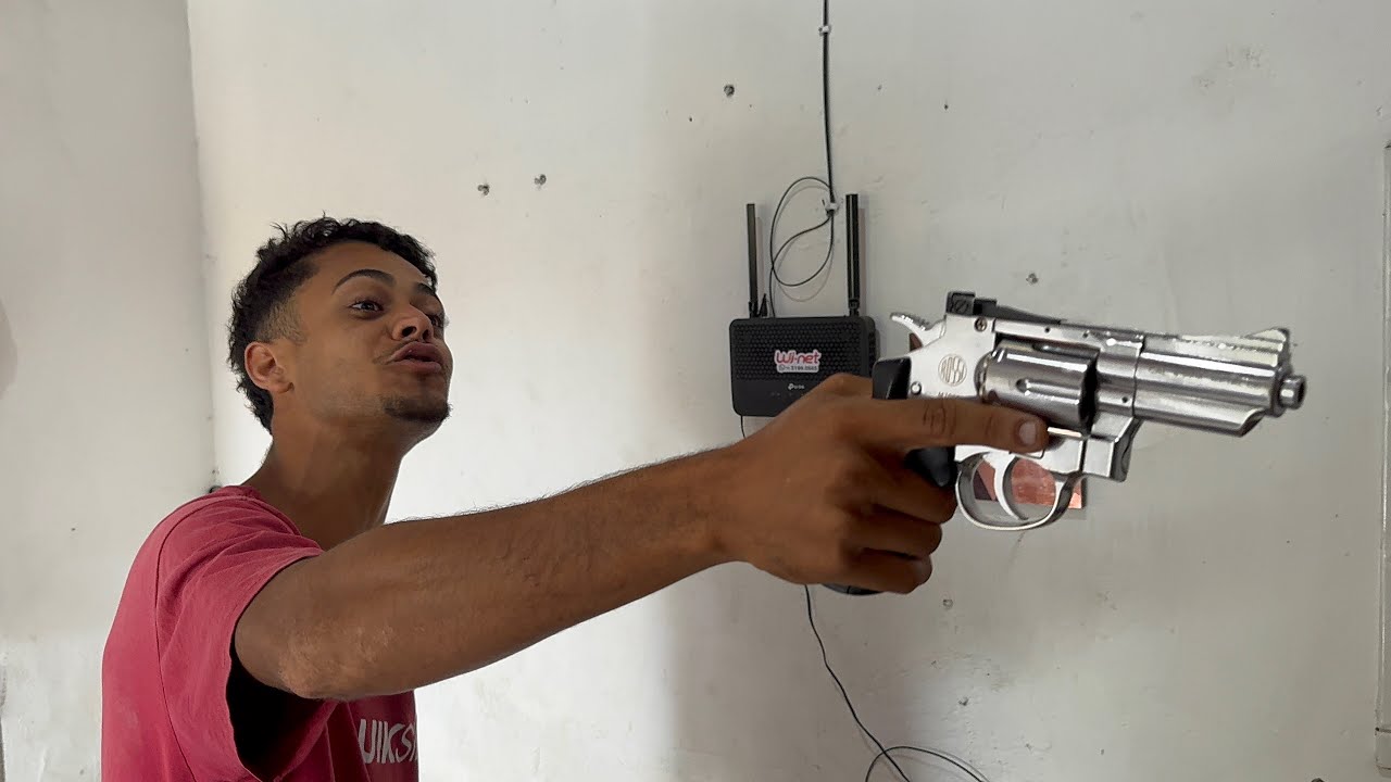 ELE CONFIOU NO AMIGO & FOI PASSADO PARA TRÁS!