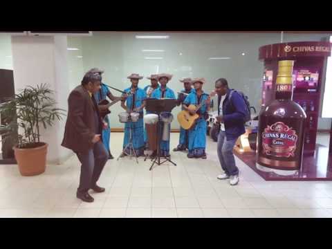 KATUNAYAKEAIRPORTDANCE"