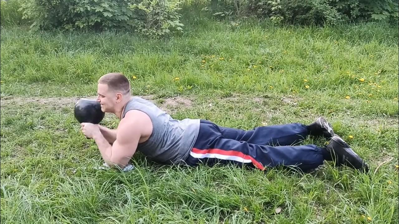 Поднятие гири