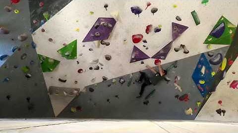 Awesome V5 Bouldering Problem | Rock Climbing
