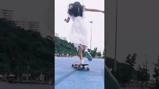 Skate Dancing on the blue wave at PATTAYA Thailand💃🏻🌊🛹 #longboard #skateboarding #shorts #skate