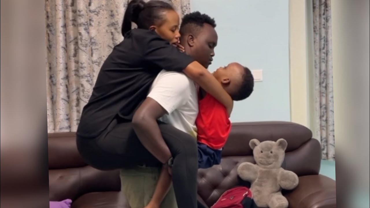 😂EVRA ABIJEMO MANA YANJYE IYI NTAMBARA IZAKIZWA NIKI🔥PRANK irafashe😳