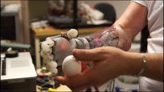 PSYONIC Open Source Hand with Sensory Feedback - Blindfolded Eggshell Grasp