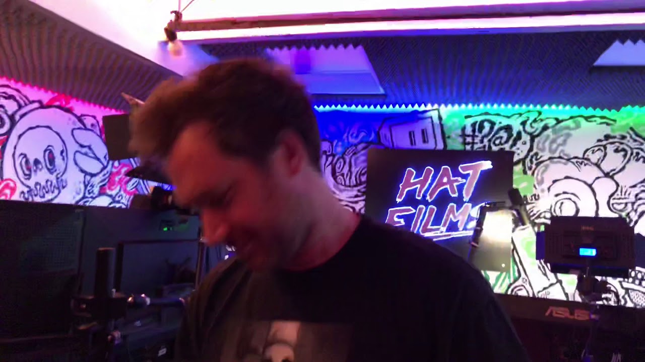 LIVE  NOW! twitch.tv/Yogscast - LIVE  NOW! twitch.tv/Yogscast