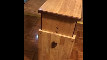 adjustable height bedside table
