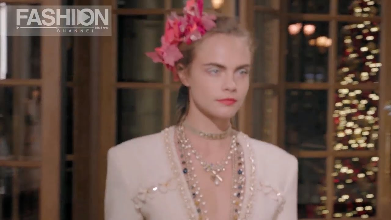 Fall-Winter 2016/17 Ready-to-Wear Show – CHANEL Shows 