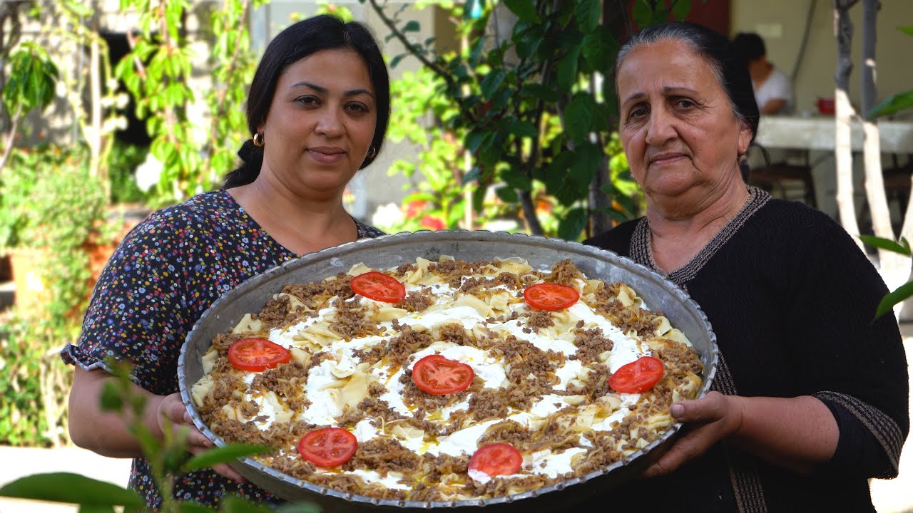 המתכון של חינקל לפיצה עם בשר בקר! עלי ענבים לחורף! קיפול מתוק!
