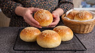 Soft & Fluffy Buttermilk Burger Buns | Easy Homemade Recipe!