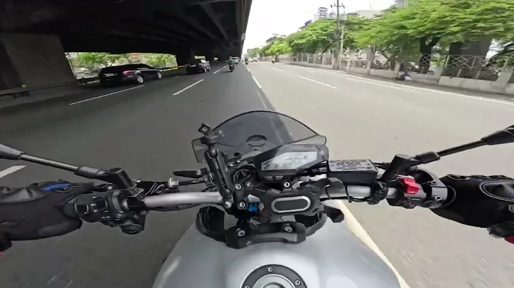 Brutal Sound of Yamaha Mt09 Crossplane Engine inside the tunnel #mt09 #scprojectexhaust