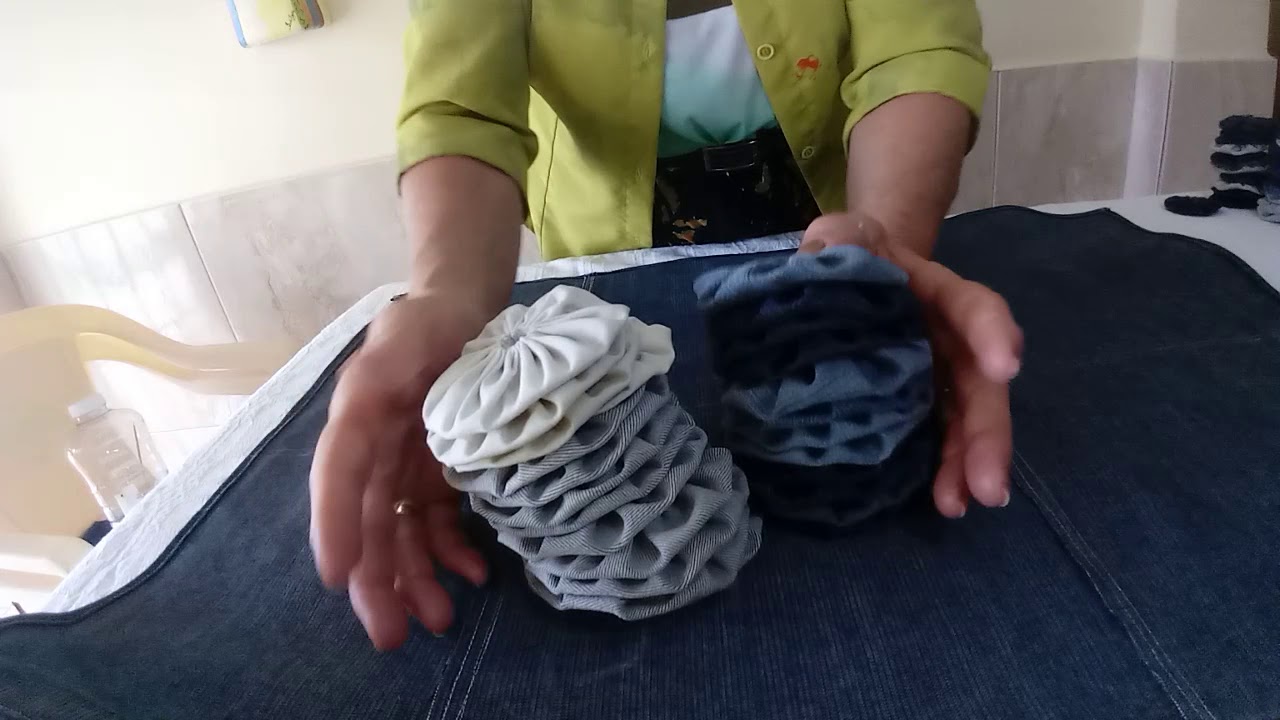 Tapete todo em fuxicos jeans.