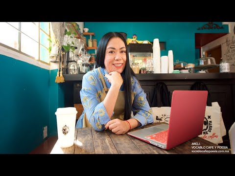Areli de Vocablo Café y Poesía I Su historia con #GoDaddy​