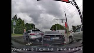 Відео моменту ДТП у Львові за участі 6 авто