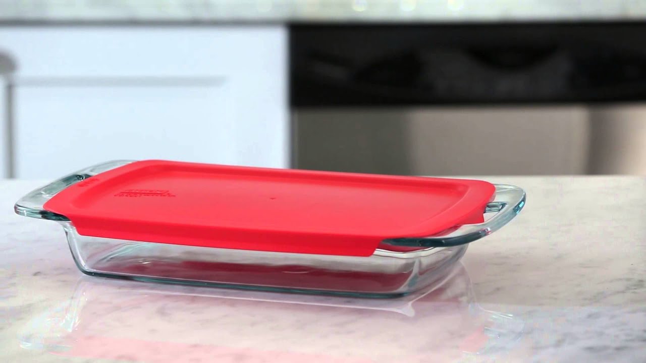 Easy Grab® 3-quart Glass Baking Dish with Red Lid