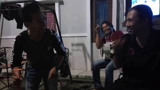 Download Tukaran Suka Wijaya Karo Ochol Dhut Gara Gara Lagu Video MP3 Tukaran Suka Wijaya Karo Ochol Dhut Gara Gara Lagu