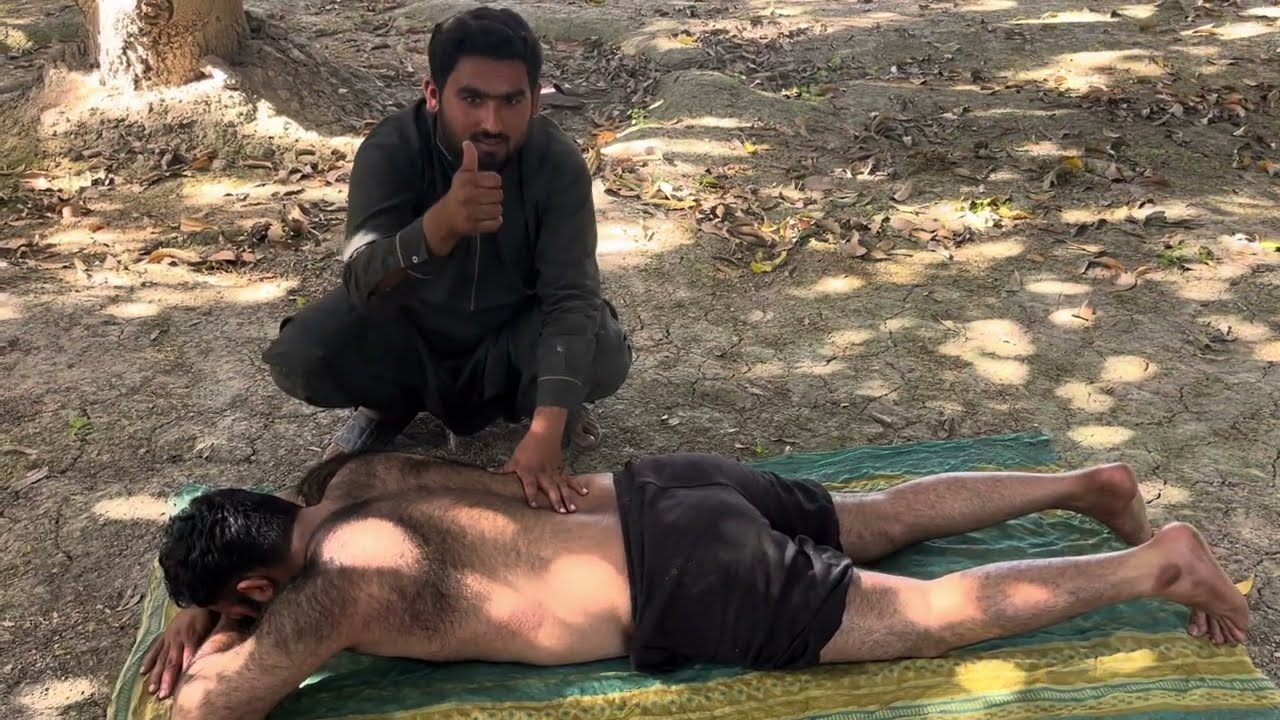 ASMR fullback massage and leg massage