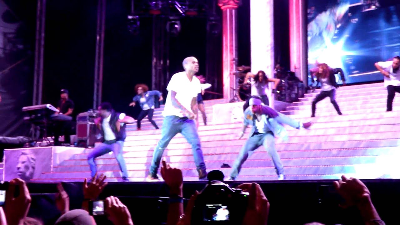Chris Brown FAME Tour in Dubai Yeah 3x YouTube