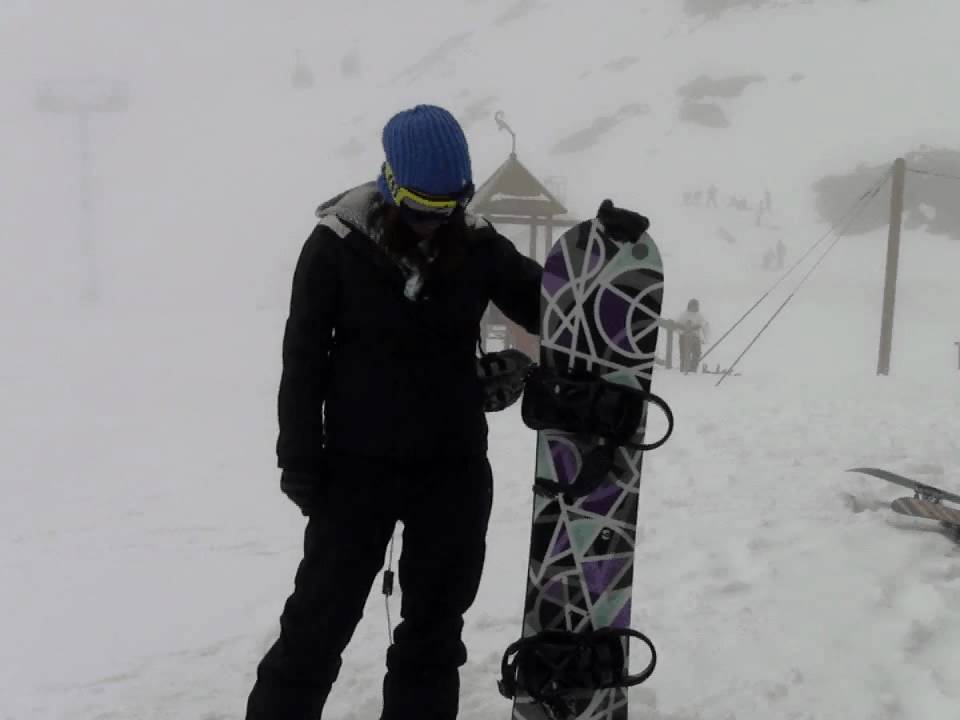 Gedragen krokodil heuvel 2011 Drake Misty Snowboard Review - www.Absolute-Snow.co.uk - YouTube