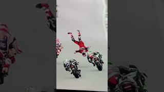 Danilo Petrucci ditabrak Marquez hingga terpental salto🔥🔥