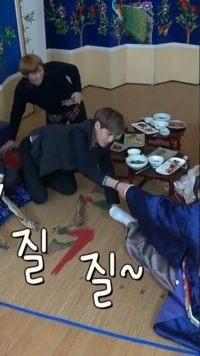 kai reaction when his friend taemin trying to kiss naeun #kai #exo #taemin #shinee #kpop #fyp