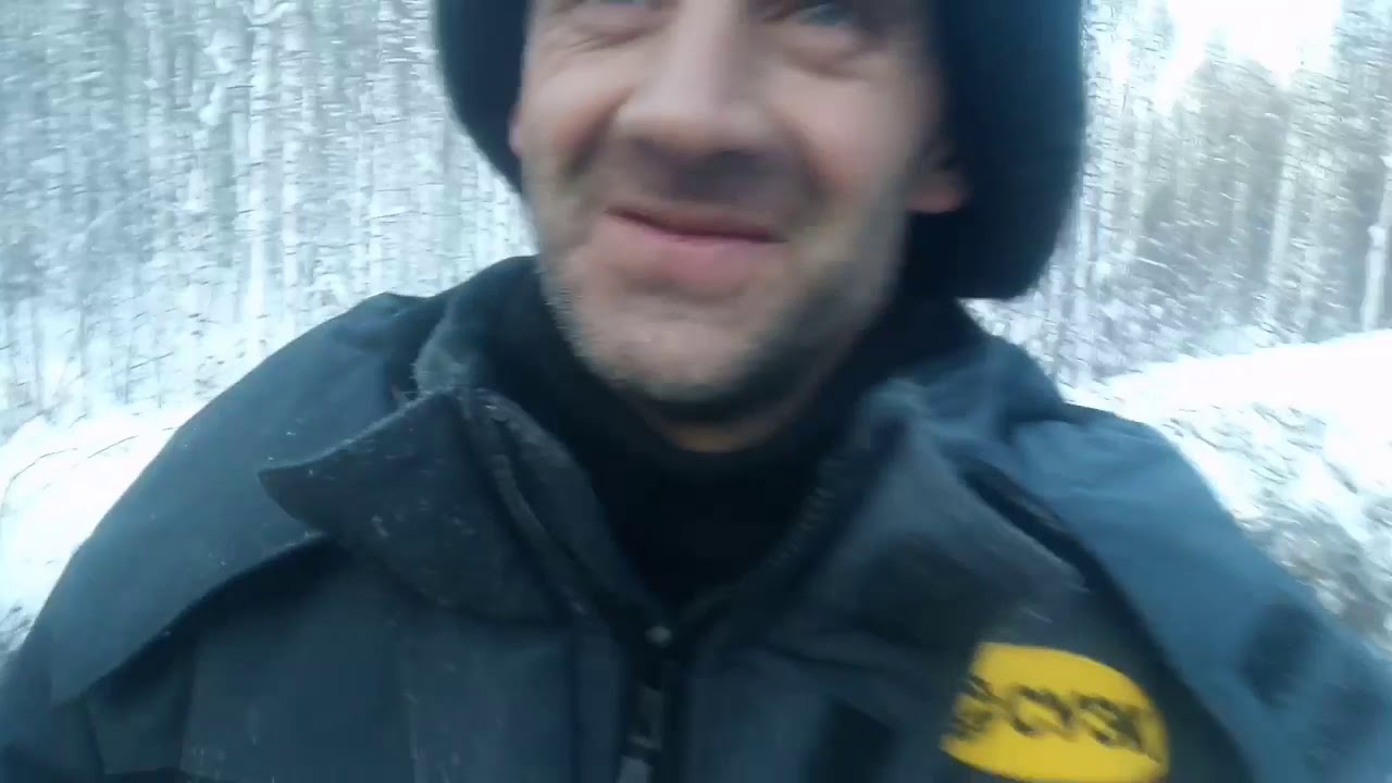 Как менять опорный каток в бульдозере. - YouTube