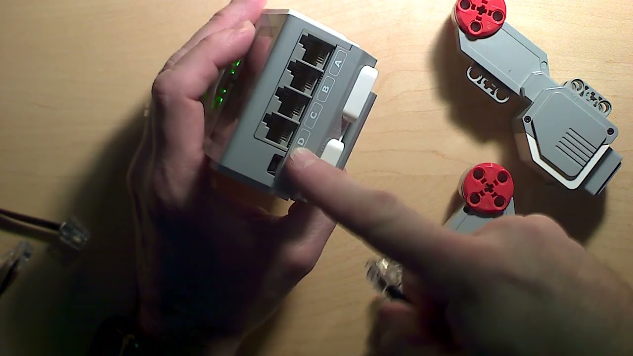 Connecting Motors Physically to the EV3