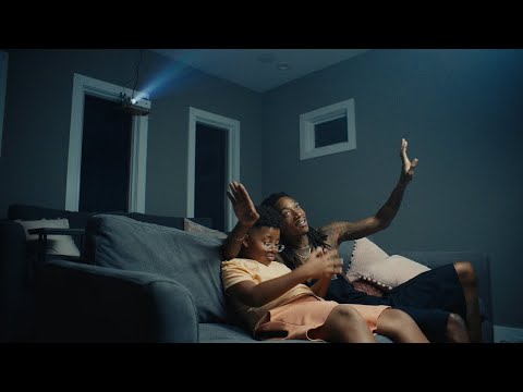 Wiz Khalifa - Big Daddy Wiz ft. Girl Talk (Official Music Video)