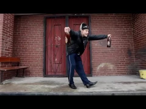 Колян   Колян танцует лучше всех  Euro feat Singletown  Компиляция прикольных танцев под хит 90 х