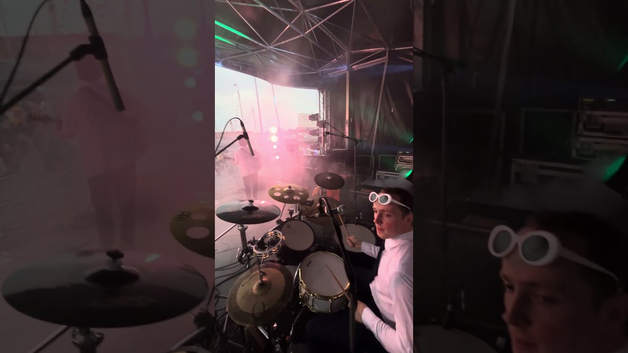 Color Snake x OASIS - Don't Look Back in Anger (Live at Calais Marina Festival)