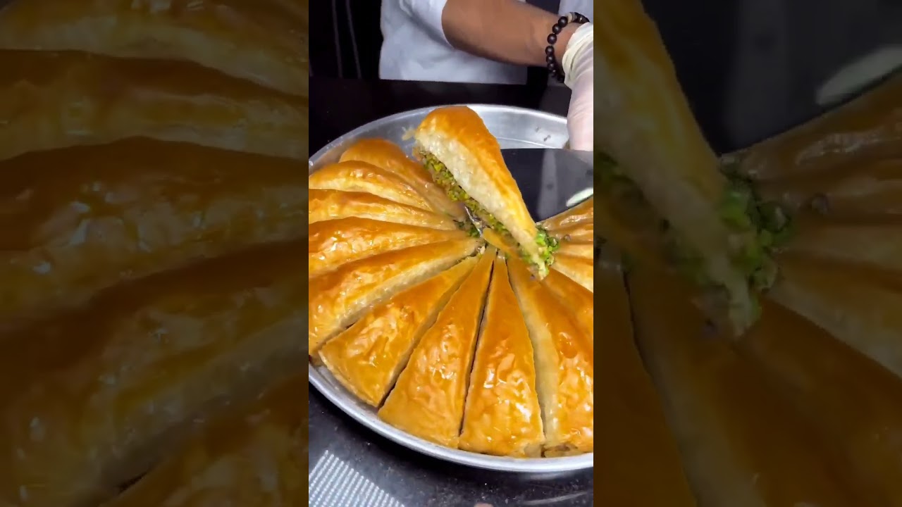 The baklavas are simply pleasing to the eye. #baklava #türkiye #yemektarifleri #shortsvideo The baklavas are simply pleasing to the eye. #baklava #türkiye #yemektarifleri #shortsvideo