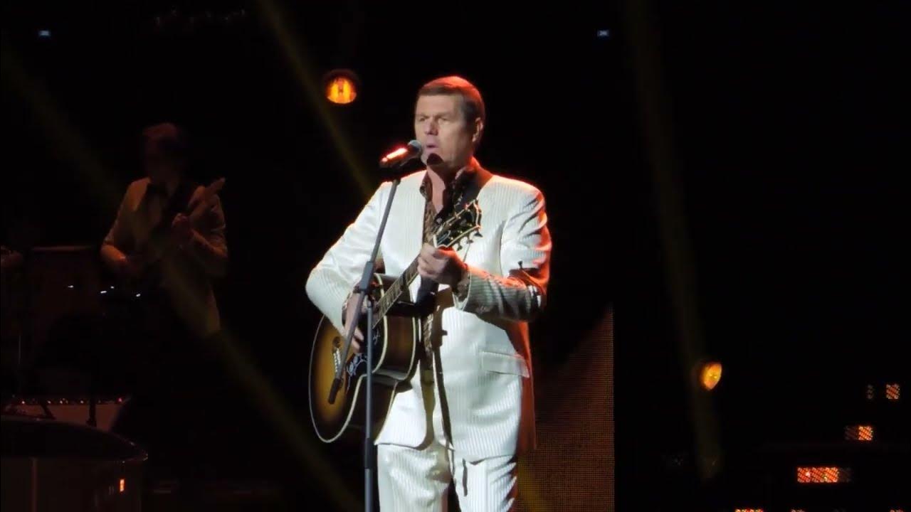 Расстанься с ней видео. Расстанься с ней видео. Парень уходит. Расстанься с ней весь мир. Любовное разочарование.