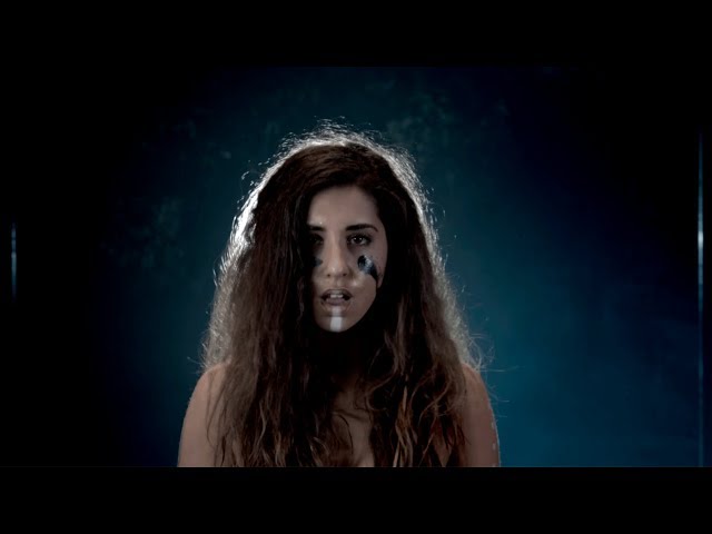Paula Bilá estrena en videoclip su nuevo tema Refugees