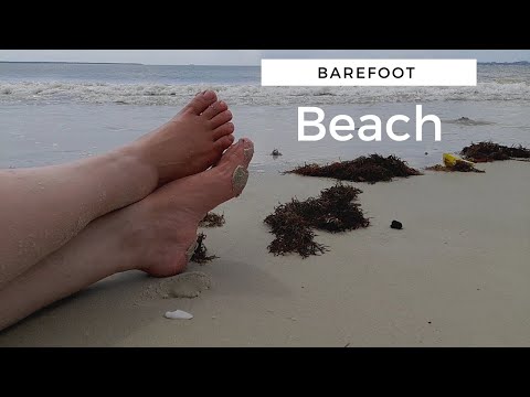 Barefoot family goes to the beach barefoot