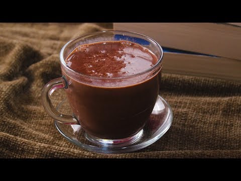 فيديو: كيف تشرب الشوكولاتة الساخنة