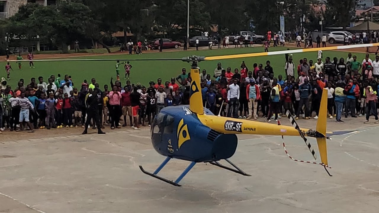 Момо посетила стадион «Пеле» в Кигали во время тура по Руанде. Люди были вдохновлены.