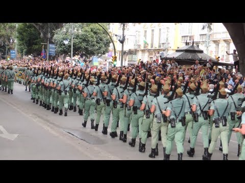 Mamut Estadio Tropical DESEMBARCO DE LOS LEGIONARIOS EN MÁLAGA 2013 segunda parte - YouTube
