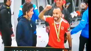 فرحة ورقص مجدى أفشة وبدر بانون بعد الفوز ببطولة أفريقيا