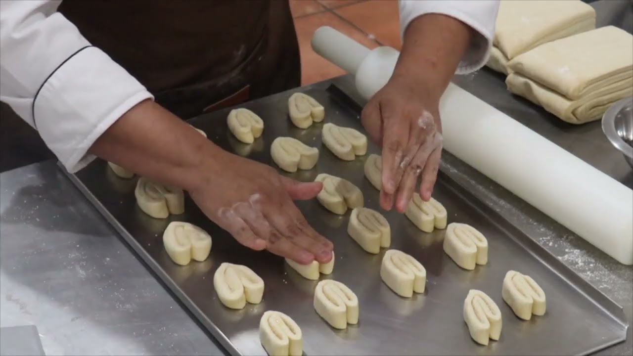 Al Sabor del Día Orejas de Hojaldre