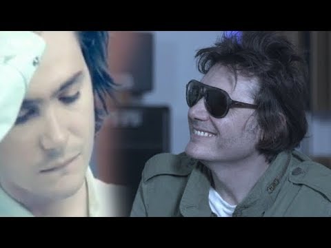 Manic Street Preachers Interview + Hold Me Like A Heaven live on The One Show. Resistance Is Futile