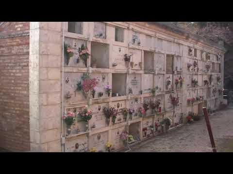 degrado e miseria nel cimitero di Bagnolo di Recanati