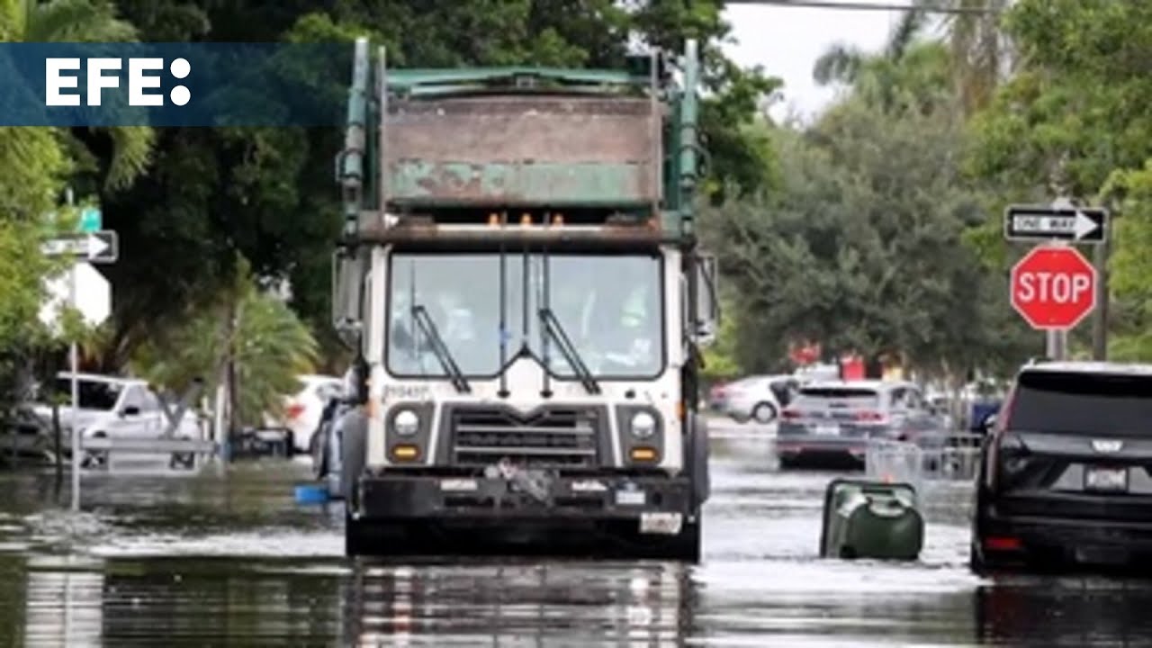 Inundaciones y vuelos cancelados en Florida dejan lluvias que no cesarán hasta el sábado