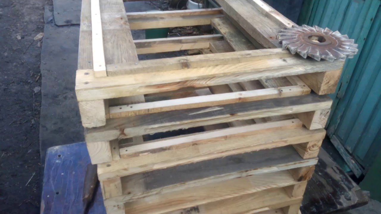 Самые недорогие сетчатые донья для ульев. - YouTube