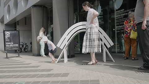 Vernissage Distance - Jeppe Hein et metalworks - designing & making