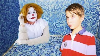Parody IT ESO , Мальчик И ОНО НА ДНЕ БАССЕЙНА, Пародия ОНО , Stephen King Parody IT ESO , Мальчик И ОНО НА ДНЕ БАССЕЙНА, Пародия ОНО , Stephen King