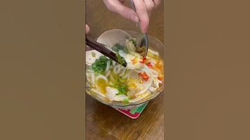 Mời các bạn tô bánh canh buổi sáng